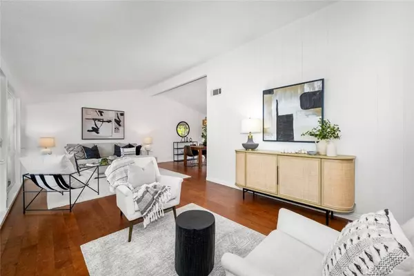 11422 Harrisburg RD, Los Alamitos, CA 90720