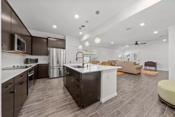 3017 Ottaviano WAY, Hutto, TX 78634