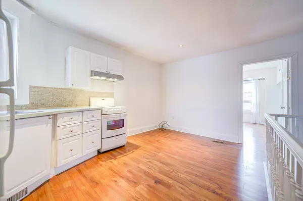 164 Christie ST, Toronto W02, ON M6G 3B4