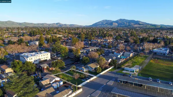 1985 N 3Rd St, Concord, CA 94519