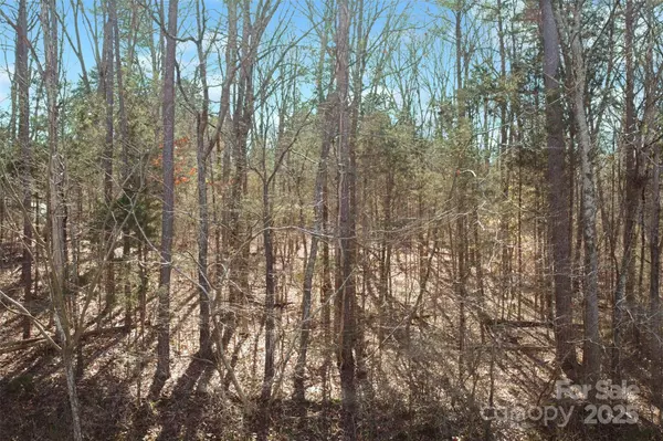 710 Breezewood DR, Charlotte, NC 28262