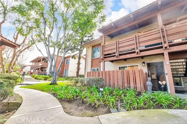 3707 Country Club DR 3, Long Beach, CA 90807