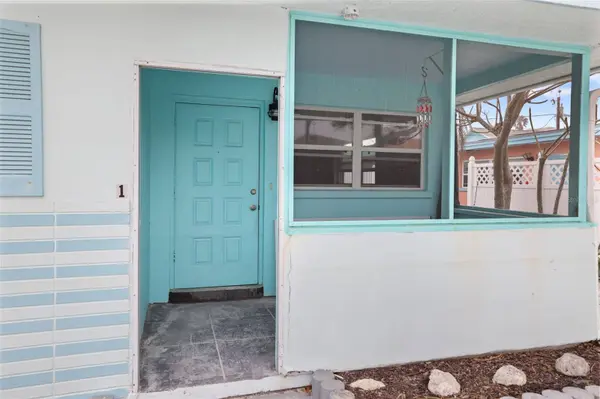 13368 1ST ST E, Madeira Beach, FL 33708