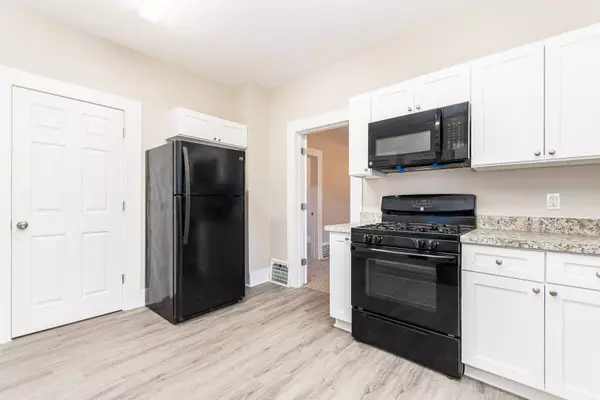 841 Bowditch AVE, Aurora, IL 60506