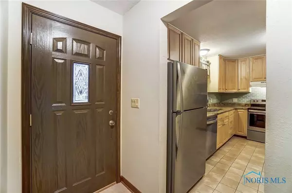 507 Mckinley DR, Bowling Green, OH 43402