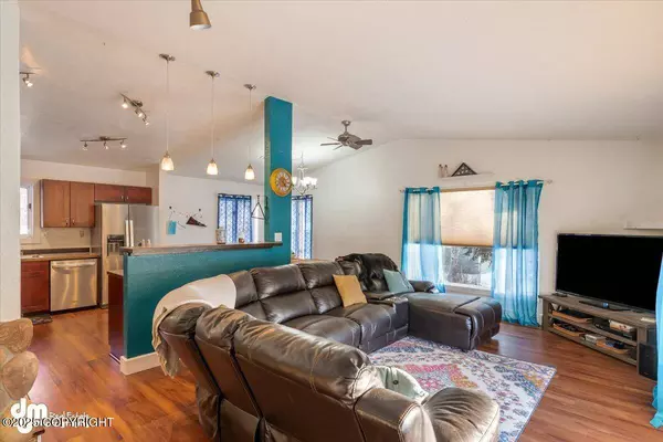 15811 Division ST, Chugiak, AK 99567