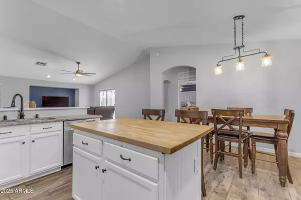 4817 E THUNDERBIRD Drive, Chandler, AZ 85249