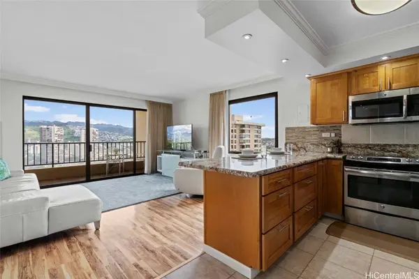 2140 Kuhio AVE #2501, Honolulu, HI 96815