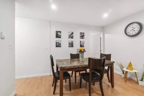 6105 KINGSWAY #203, Burnaby, BC V5J 5C7