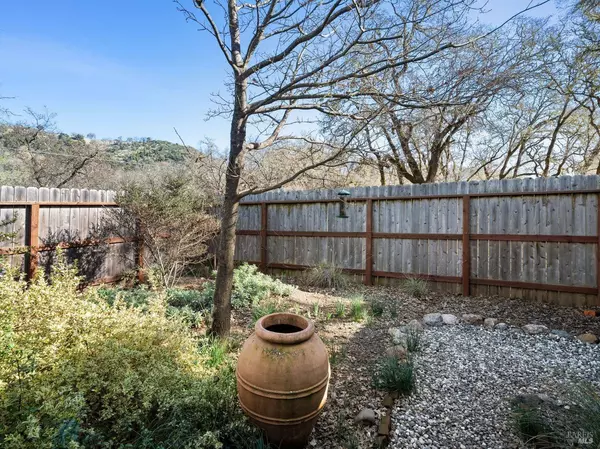 3191 Black Bart TRL, Redwood Valley, CA 95470