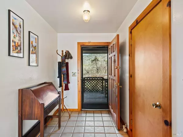 3191 Black Bart TRL, Redwood Valley, CA 95470