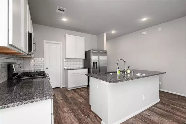 24034 farmstead DR, Hockley, TX 77447