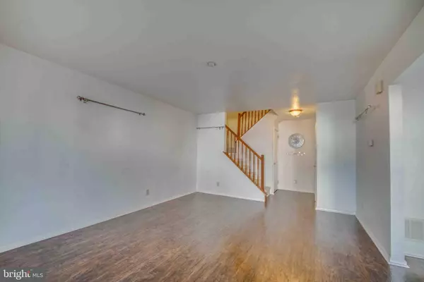 2506 WIMBLEDON, Blackwood, NJ 08012