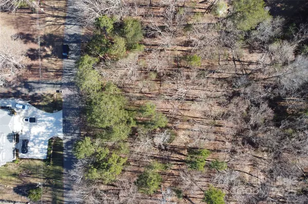 710 Breezewood DR, Charlotte, NC 28262