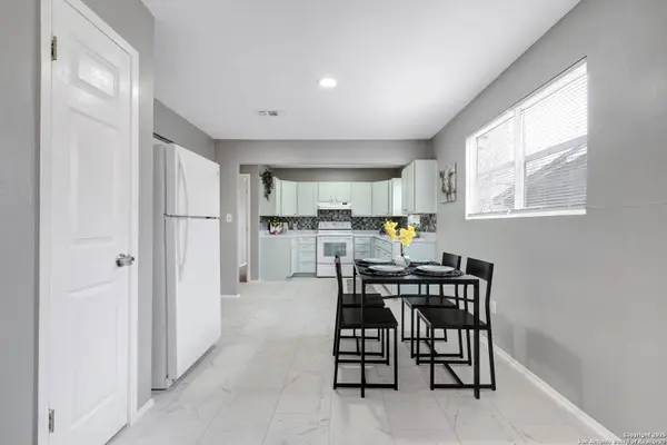 224 ELKS DR, San Antonio, TX 78211-2250