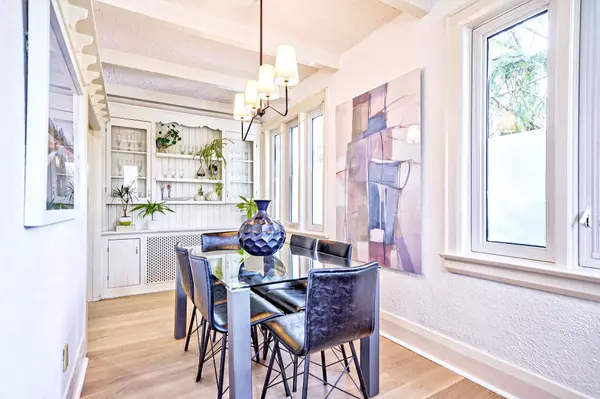 30/32 Wells ST, Toronto C02, ON M5R 1P2