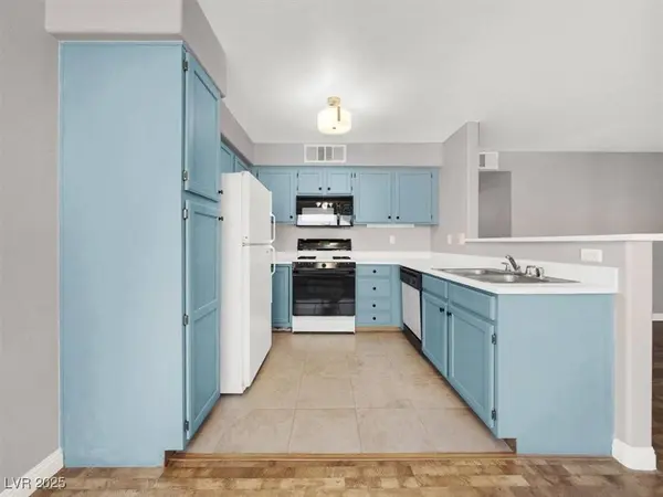 3425 E Russell Road #114, Las Vegas, NV 89120