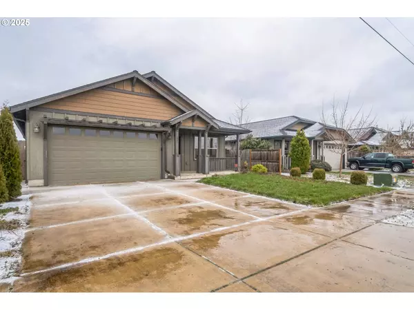 1971 S 12TH ST, Lebanon, OR 97355