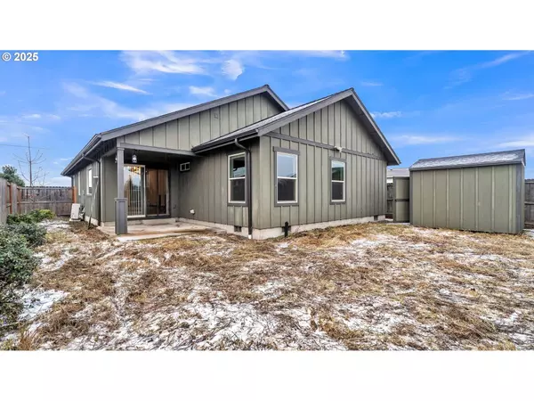 1971 S 12TH ST, Lebanon, OR 97355