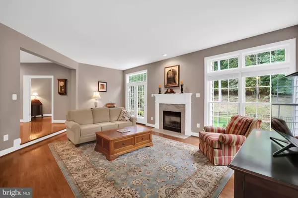 44053 RIVERPOINT DR, Leesburg, VA 20176