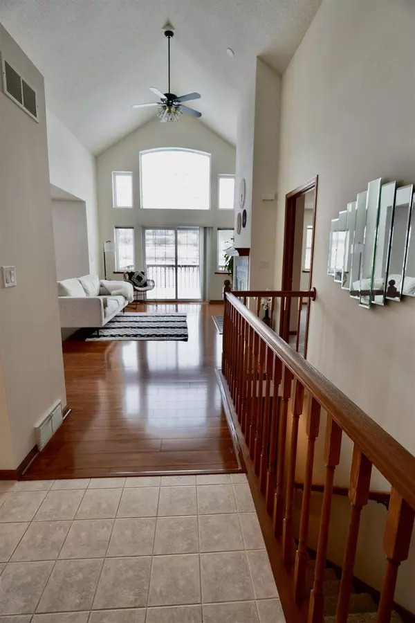 5686 Steeplechase Drive, Waunakee, WI 53597-8605