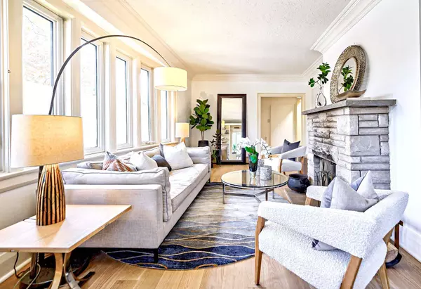 30/32 Wells ST, Toronto C02, ON M5R 1P2