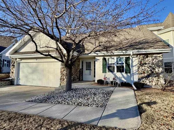 5686 Steeplechase Drive, Waunakee, WI 53597-8605