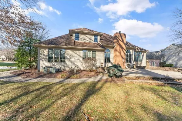 3685 Villa Rosa DR, Canfield, OH 44406