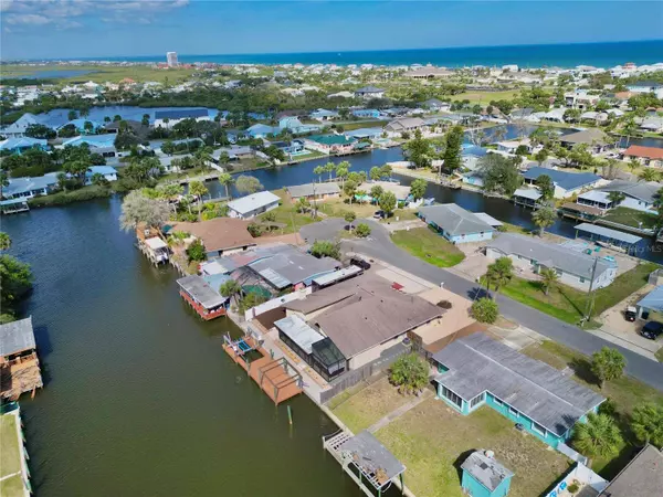 155 AVALON AVE, Flagler Beach, FL 32136