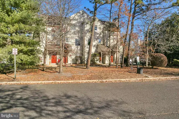 362 WOODLAKE DR, Marlton, NJ 08053