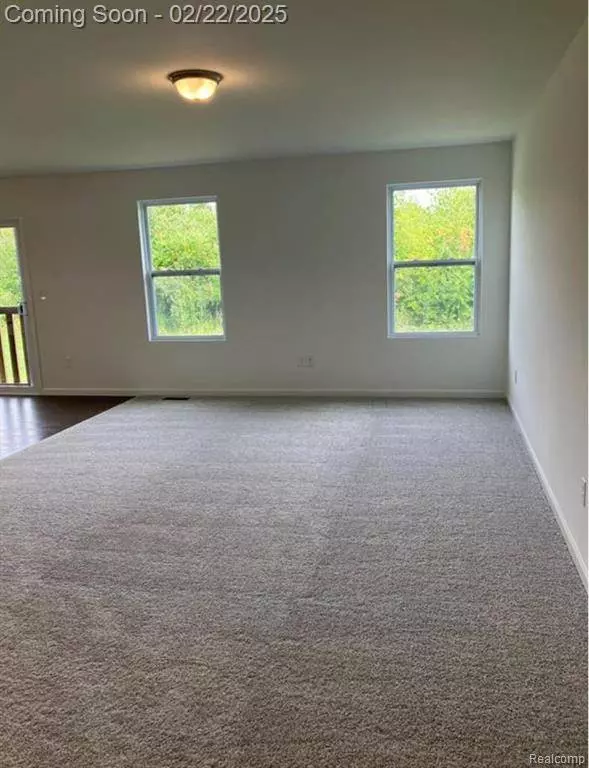 10169 SWAN LAKE Circle, Ypsilanti, MI 48197