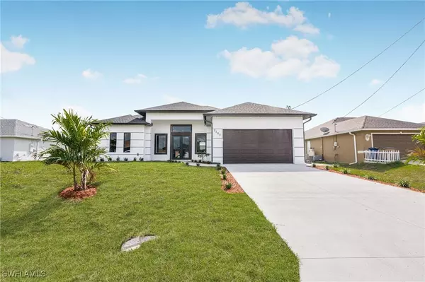 2703 37TH ST SW, Lehigh Acres, FL 33976