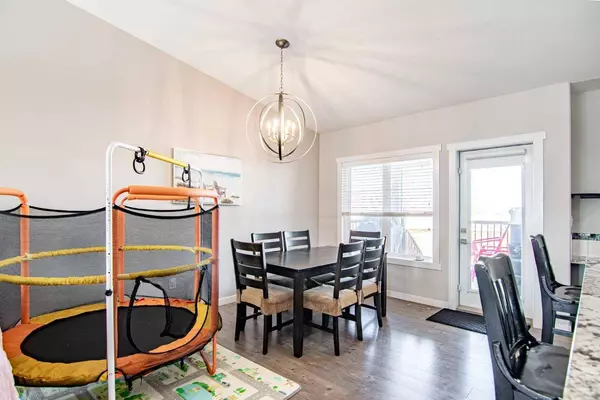 366 Spruce ST, Rural Red Deer County, AB T4S0P1