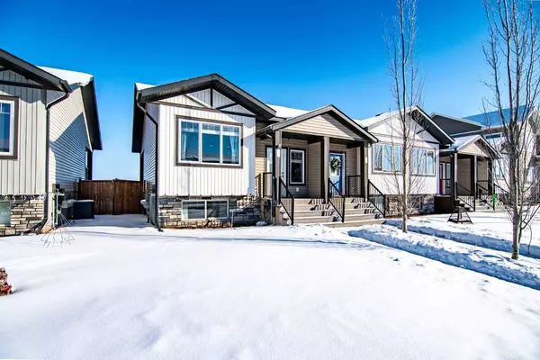 366 Spruce ST, Rural Red Deer County, AB T4S0P1