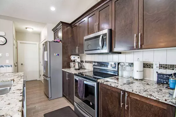 366 Spruce ST, Rural Red Deer County, AB T4S0P1