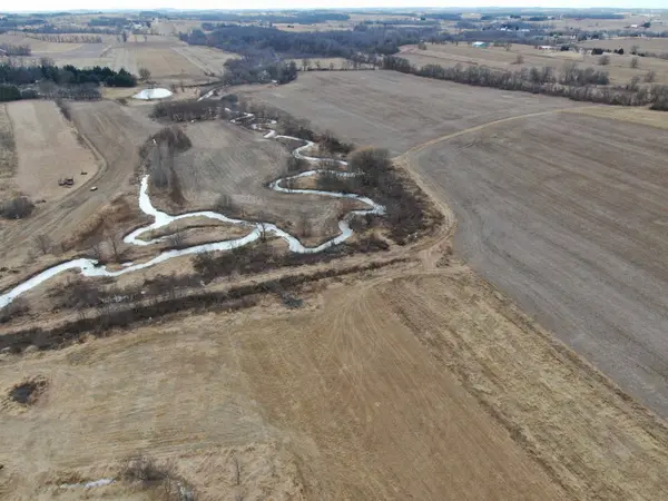 5413 N County Road S Road, Iron Ridge, WI 53035