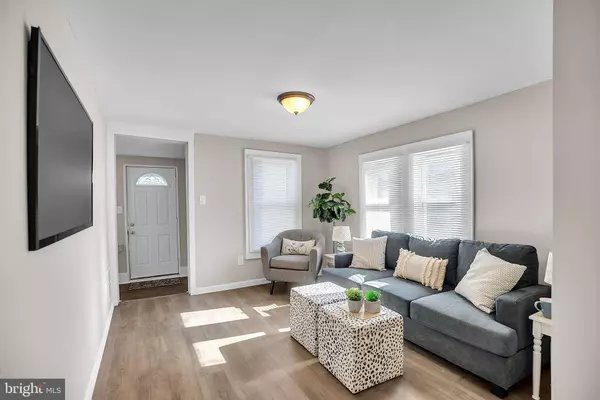 130 YALE AVE, Gloucester City, NJ 08030