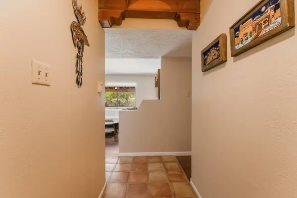 2728 Paseo De Tularosa, Santa Fe, NM 87505