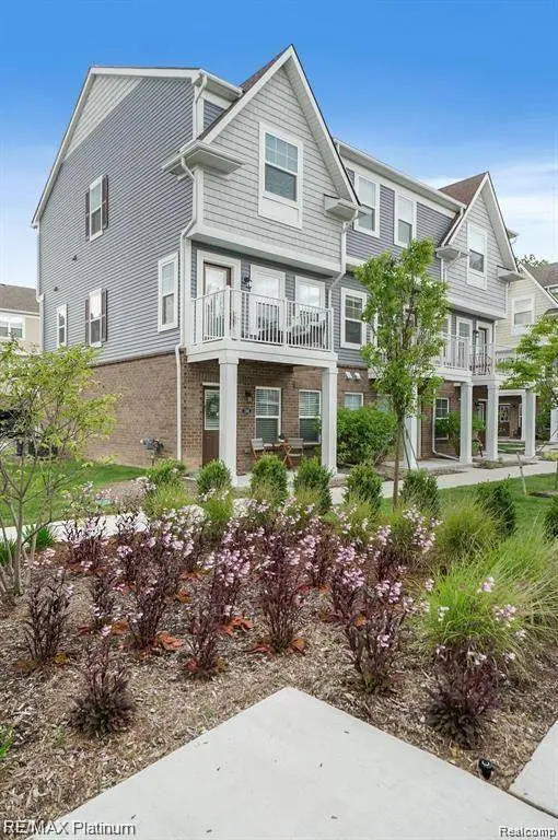 196 KATIE Lane, Brighton, MI 48116