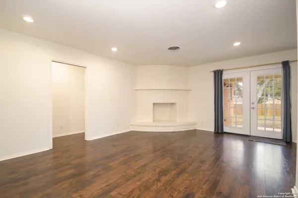 3709 SKYRIDGE AVE, San Antonio, TX 78210-5750