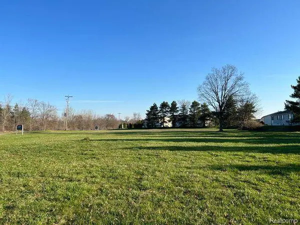 0000 FENTON Road, Grand Blanc, MI 48439