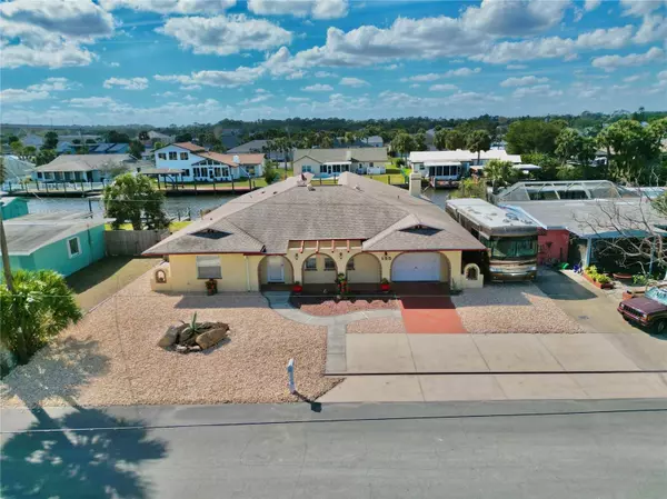 155 AVALON AVE, Flagler Beach, FL 32136