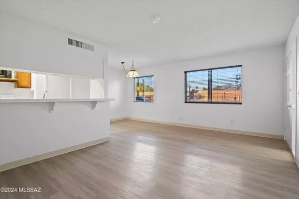 6617 E Calle Alegria  #C, Tucson, AZ 85715