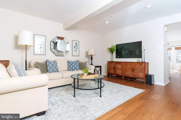 579 COACH HILL CT, West Chester, PA 19380