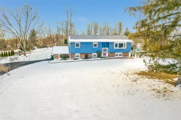 4 Valkill DR, Poughkeepsie, NY 12601