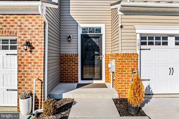 121 HIDDEN ACRES LN, Moorestown, NJ 08057