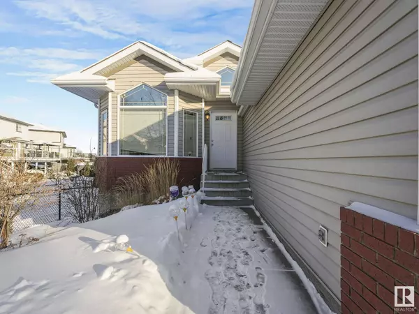 4815 201 ST NW, Edmonton, AB T6M 2X7