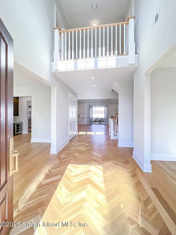 859 Lamont AVE, Staten Island, NY 10309