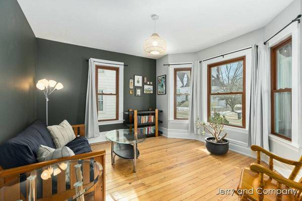 365 Maple Avenue, Holland, MI 49423