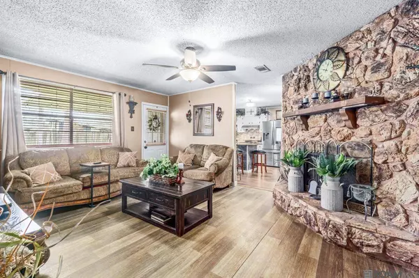 2148 Oak Knoll Dr, Baton Rouge, LA 70815